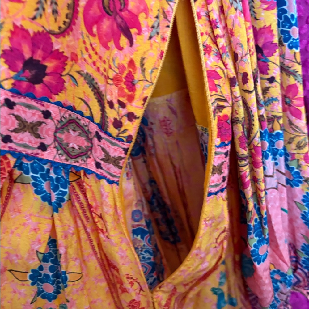 Vibrant Floral Bohemian Dress - Picture 7 of 8